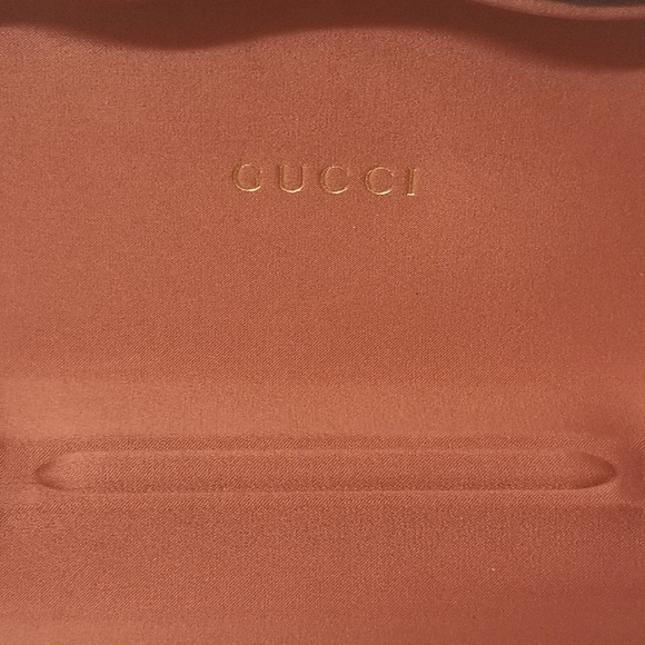 Gucci Green Velour Sunglass Case - Picture 4 of 12